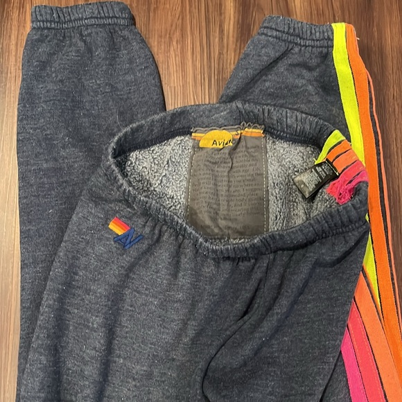 Set of 2 Aviator Nation sweatpants - Picture 9 of 9